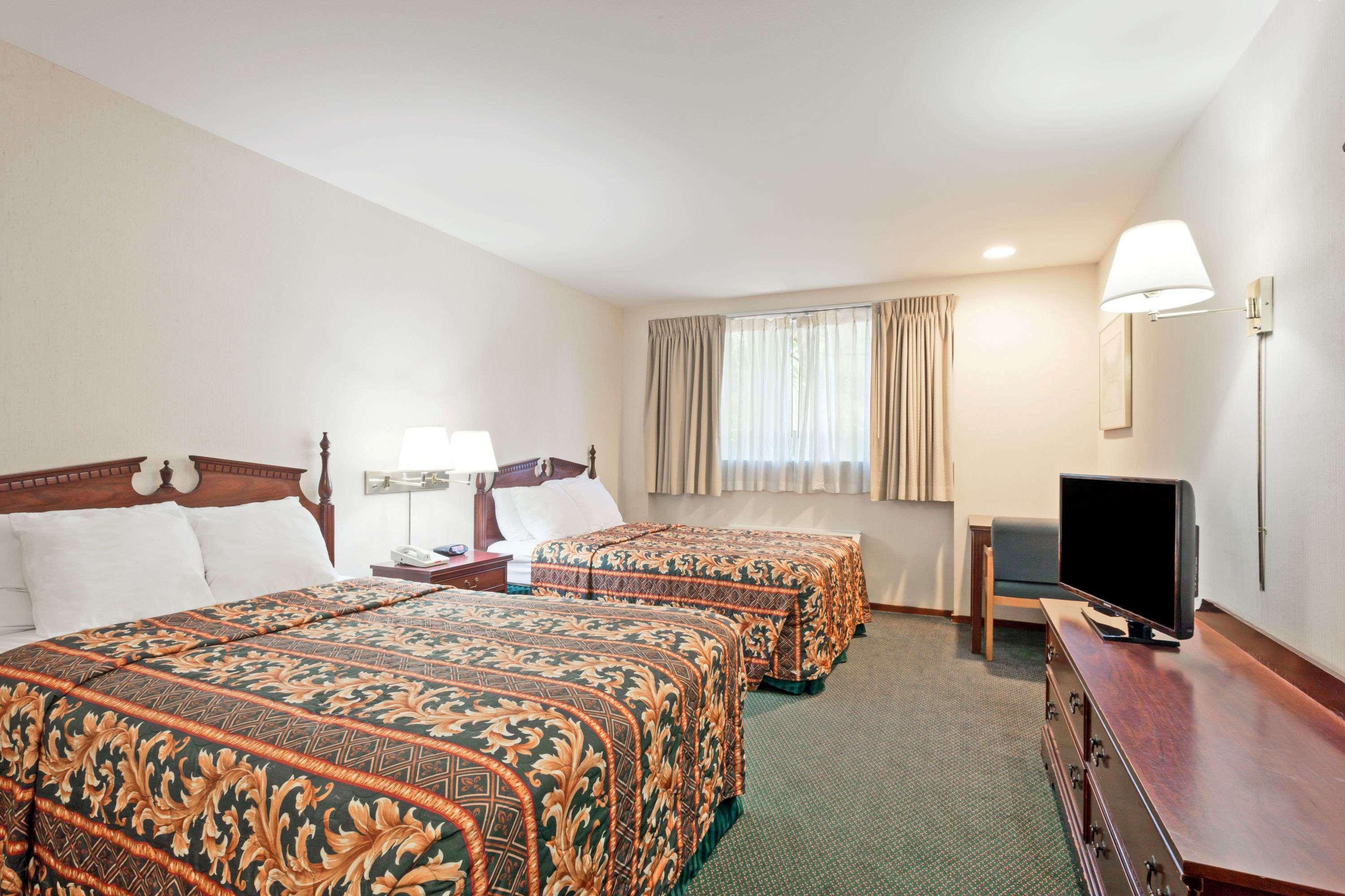 Days Inn By Wyndham Seatac Airport Buitenkant foto