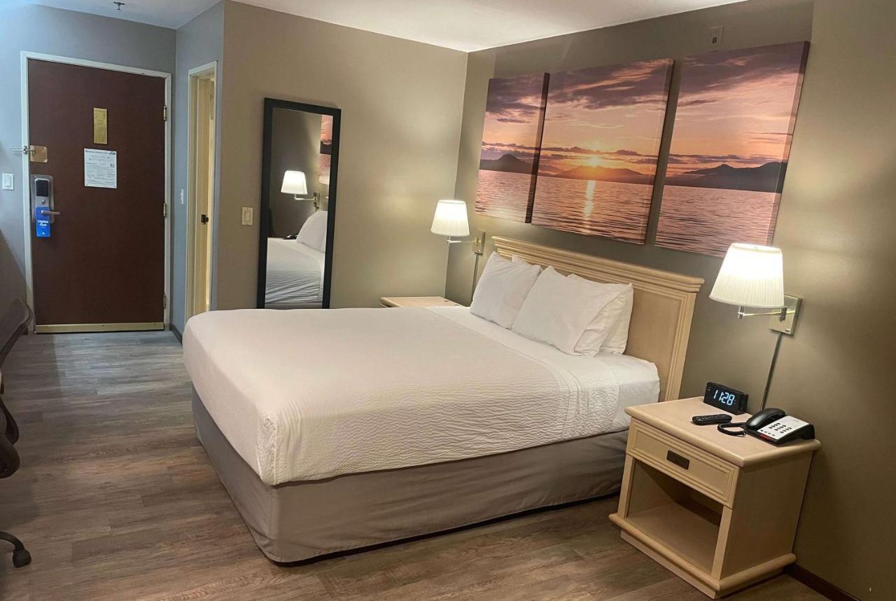 Days Inn By Wyndham Seatac Airport Buitenkant foto