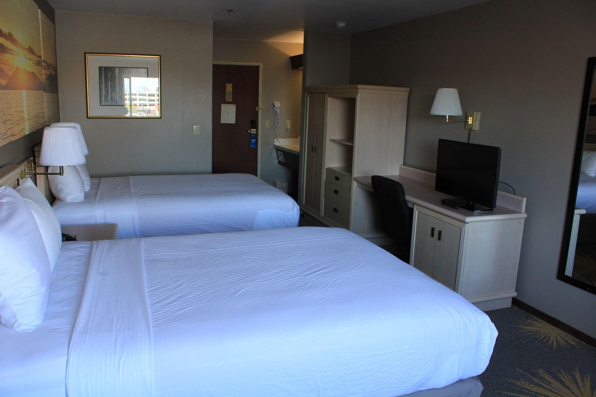 Days Inn By Wyndham Seatac Airport Buitenkant foto
