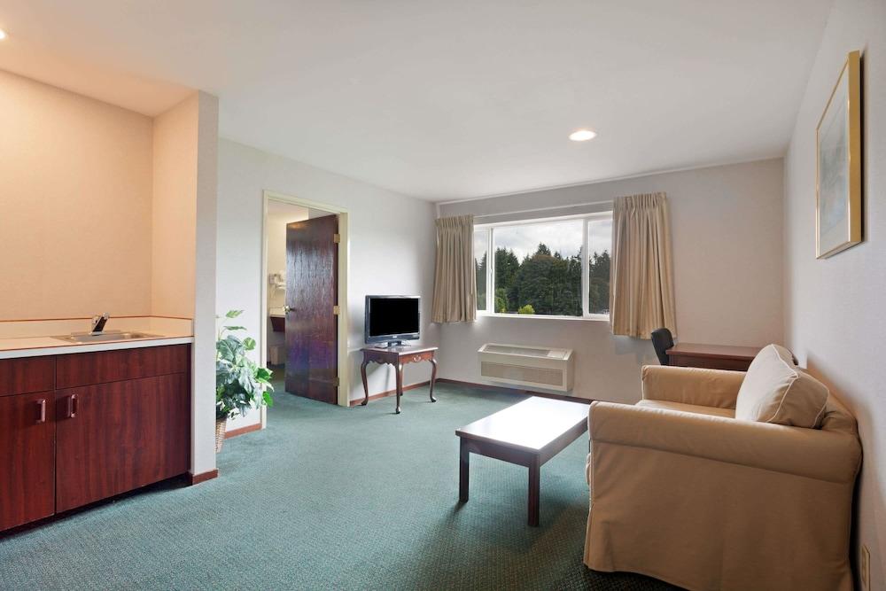 Days Inn By Wyndham Seatac Airport Buitenkant foto