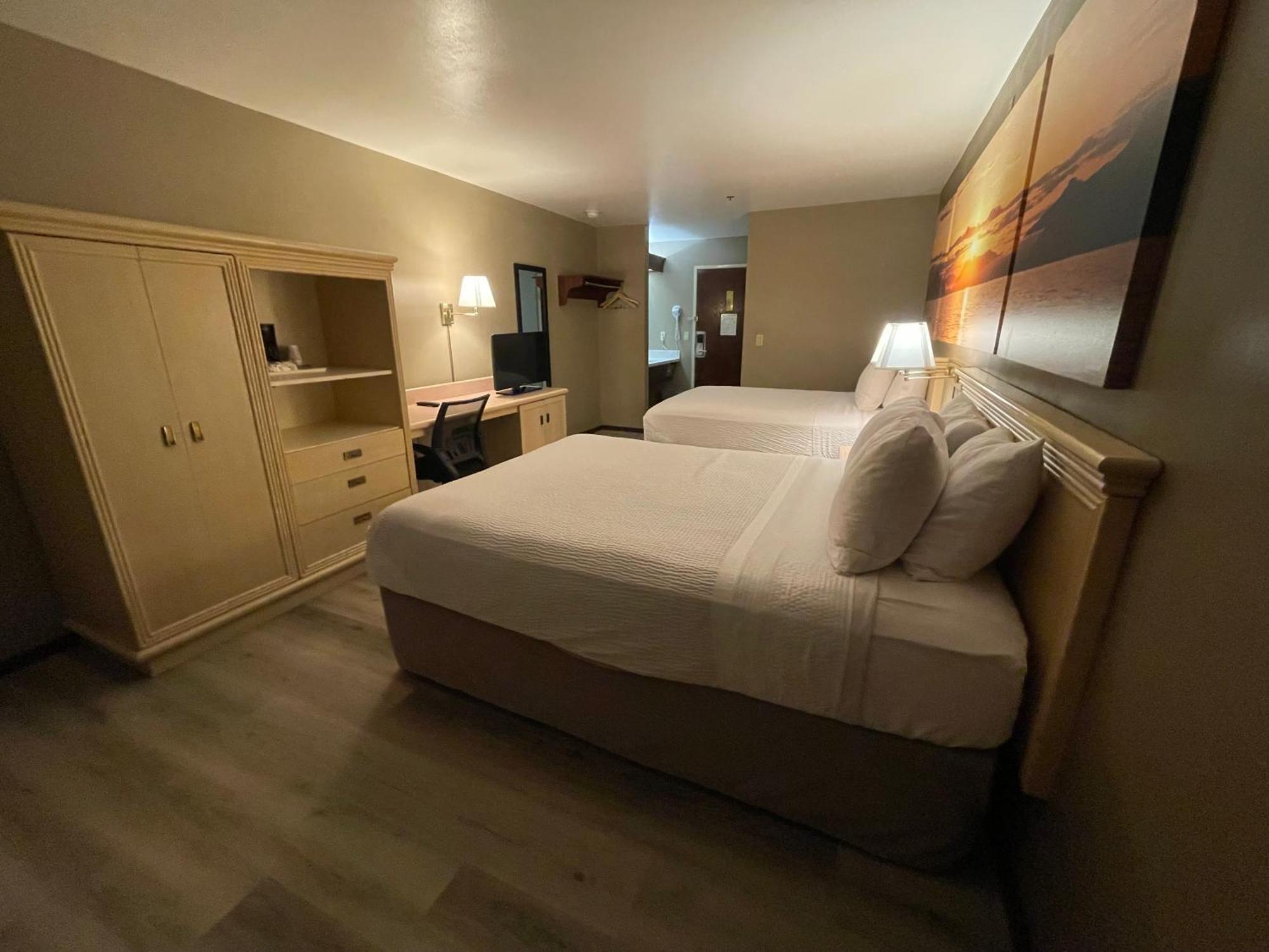 Days Inn By Wyndham Seatac Airport Buitenkant foto